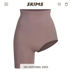 NIB Skims Solution Short #1 - unworn